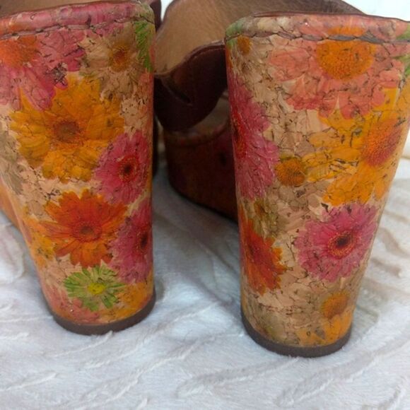 Born -Crown Cork Wedge Leather Sandal- Boho Floral - Picture 7 of 11